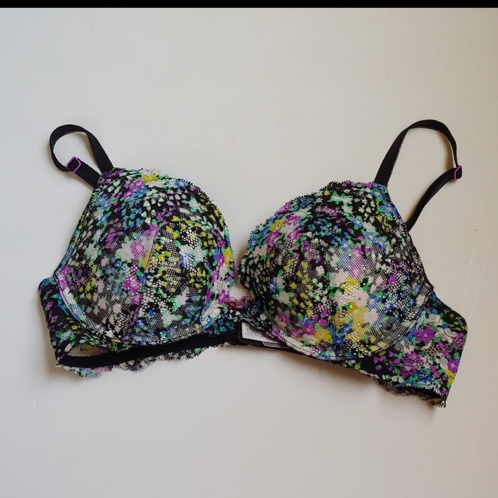 Multicolored Victoria's Secret 34C Push Up Bra